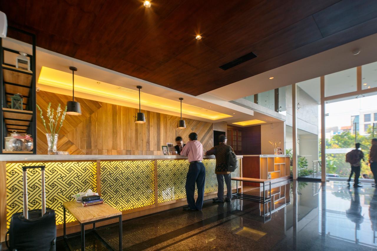Luminor Hotel Jemursari By Wh With The Best Breakfast In Town And Located Near Surabaya Industrial Estate Rungkut Sier Dış mekan fotoğraf